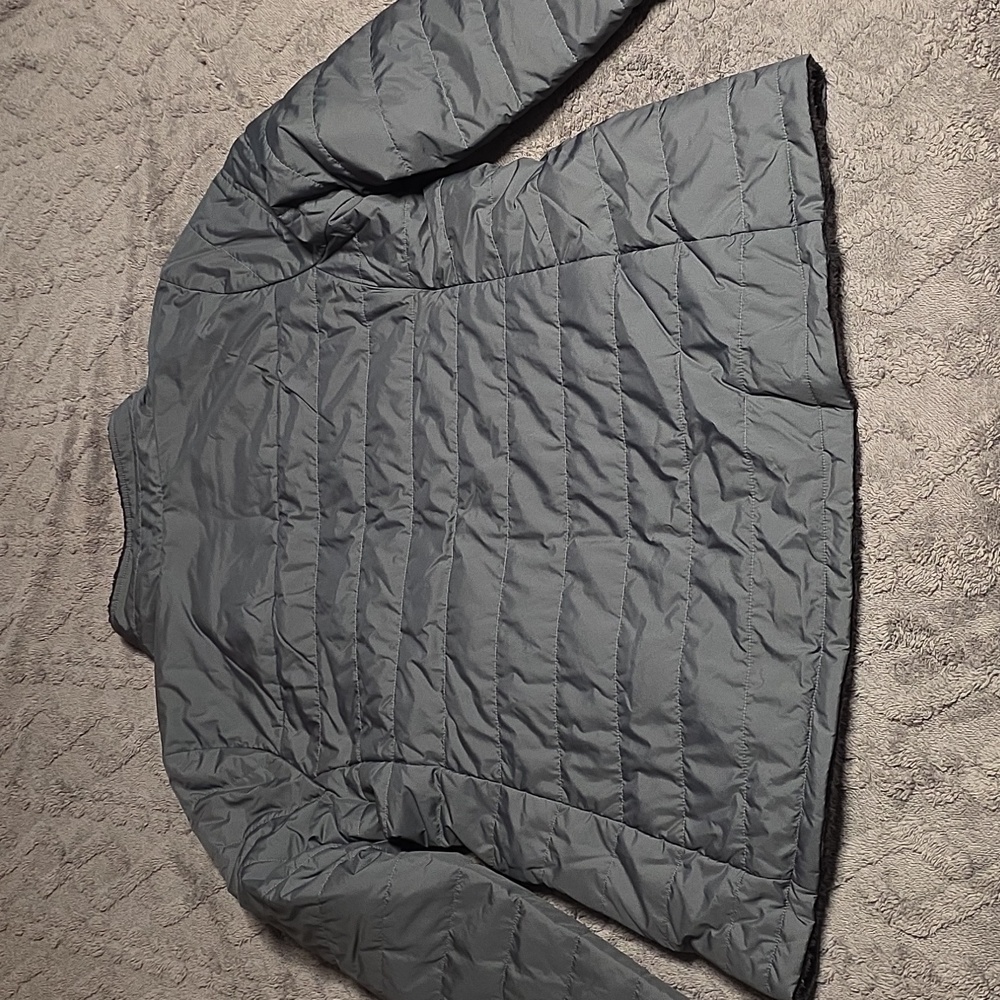 The North Face Charcoal Quilted Reverible Jacket - Picture 4 of 5
